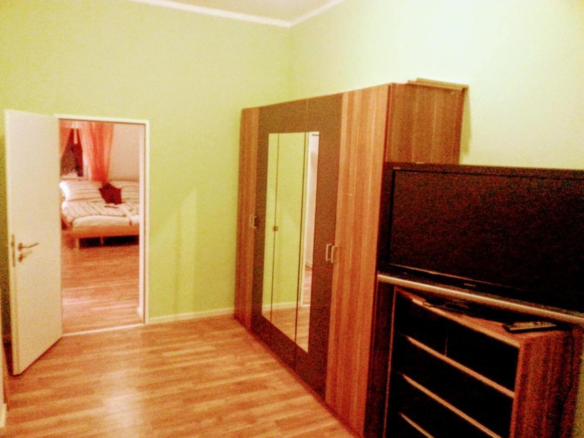 Schwarzer Adler Ferienwohnung Mit 3 Schlafzimmer, Wz, Kueche, Bad Markisch Buchholz Exterior foto